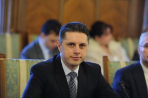 Mugur Cozmanciuc: „Nemțenii au dreptul să știe adevărul: România s-a împrumutat pentru a acoperi deficitul bugetar și pentru a plăti împrumuturile luate în trecut de PSD”