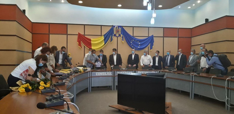 Mugur Cozmanciuc își depune oficial candidatura pentru președinția Consiliului Județean Neamț