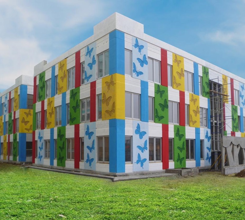 Проект цветной. Цветные фасады. Детский сад фасад. Детский сад фасады современные. Цветные фасады школ.