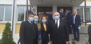 10 burse de merit din indemnizaţiile consilierilor locali PNL din Târgu Neamţ
