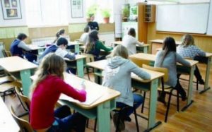 Scenariile pentru școlile din Neamț, începând din 15 februarie