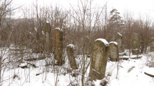 Cimitirul evreiesc de la Sarata, peste 5.000 de morminte, cel mai recent al lui Adrian Vais