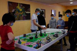 Copiii pasionați de robotică și-au dat întâlnire la Piatra Neamț