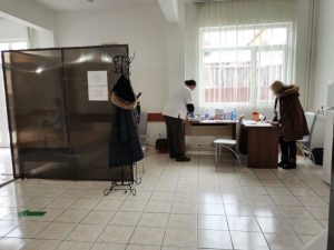 Vaccin pentru 4 zile la centrul deschis la Liceul Economic Piatra-Neamț