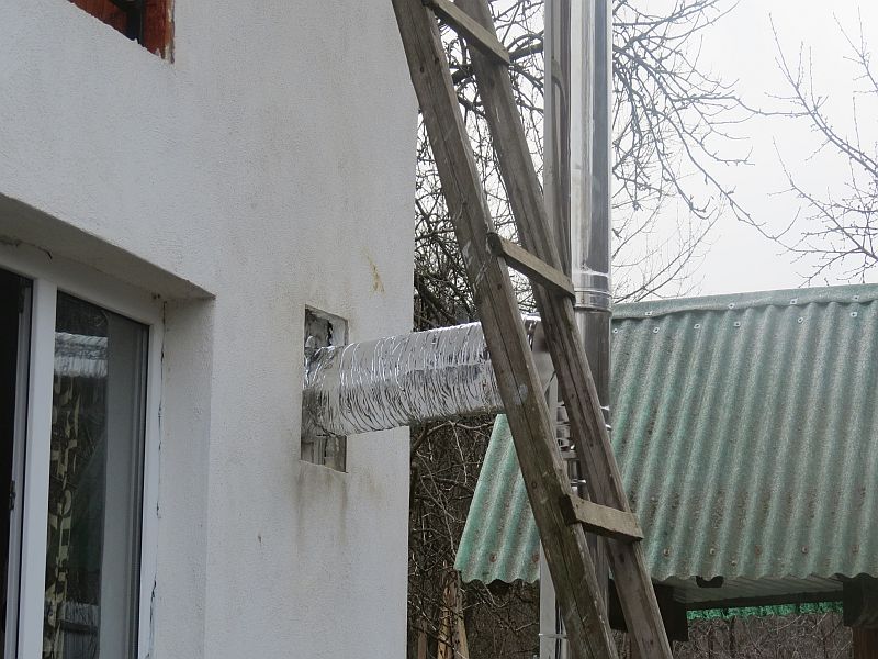 10 familii din Tazlău &#8211; sprijin din partea a două fundații pentru renovarea caselor