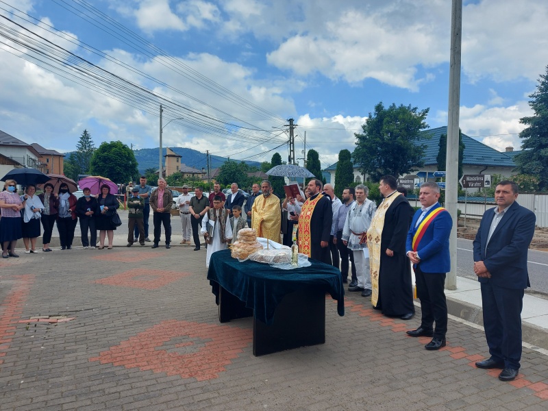 Agapia: Ziua Eroilor marcată solemn şi cu respect faţă de eroii comunei