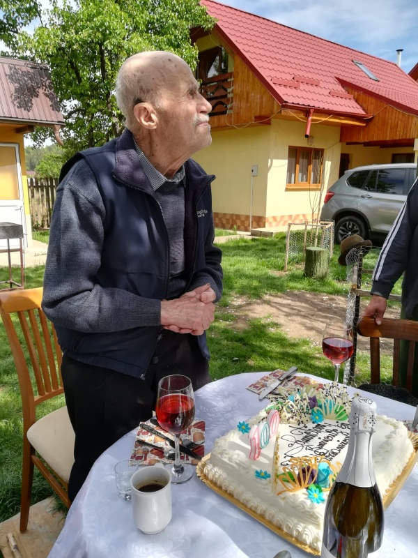 Decanul de vârstă din comuna Ceahlău împlineşte 100 de ani