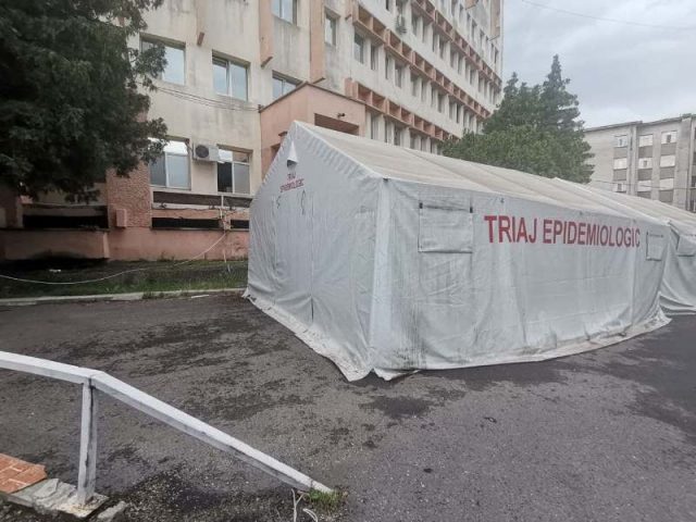 Foto reportaj: Revenirea la normalitate în prima zi cu 0 pozitivi în Neamț – un proces dificil la Spitalul Județean de Urgență