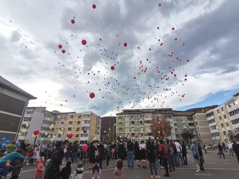 VIDEO. Sărbătoare la Școala Gimnazială ”Nicu Albu” – 30 de ani de existență