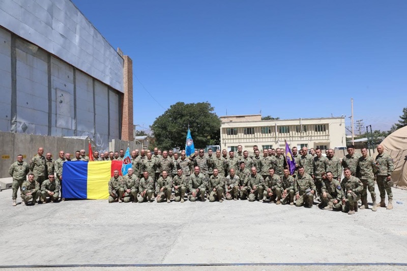 „Jderii” de la Garnizoana Piatra-Neamț omagiați la Arcul de Triumf, la finalul misiunii în Afganistan