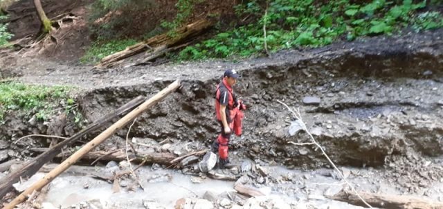 Două trasee turistice în zona Duruitoarea închise din cauza inundațiilor