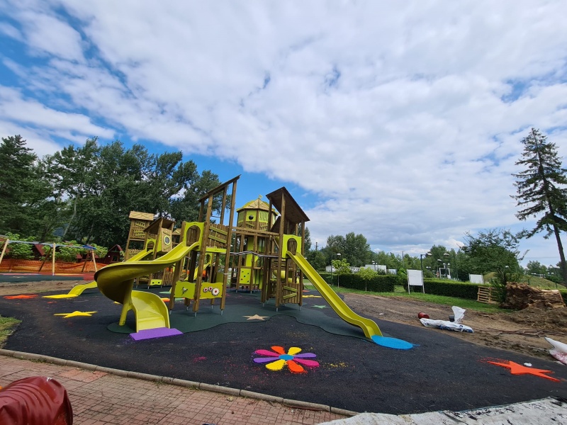 22 august: deschiderea noului loc de joacă din municipiul Piatra-Neamț