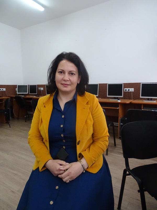 Director Vasilica ANCUȚA: „Școala Gimnazială „Iustin Pârvu” Poiana Teiului are nevoie de sprijin”