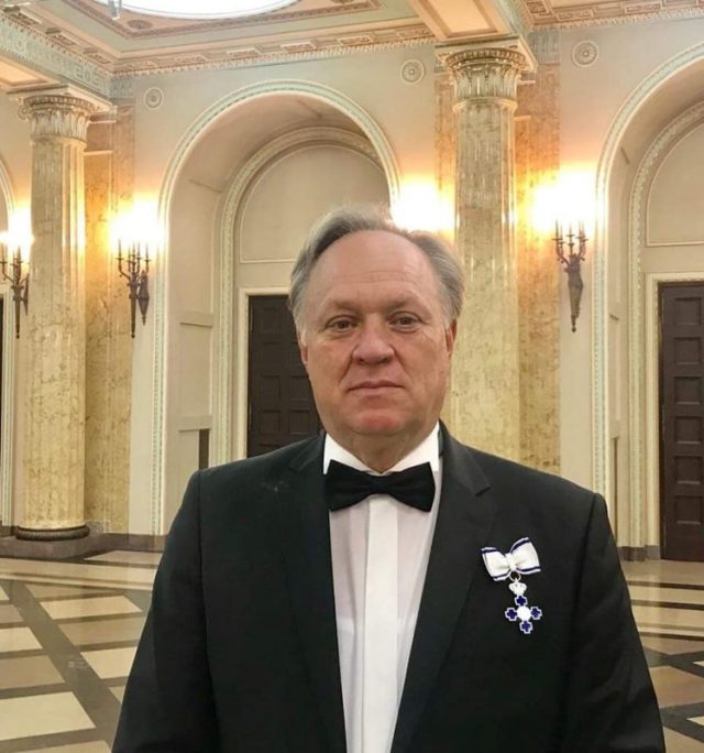 Omul săptămânii. Prof. Grigoruţă Oniciuc, directorul Colegiului Naţional „Petru Rareş”