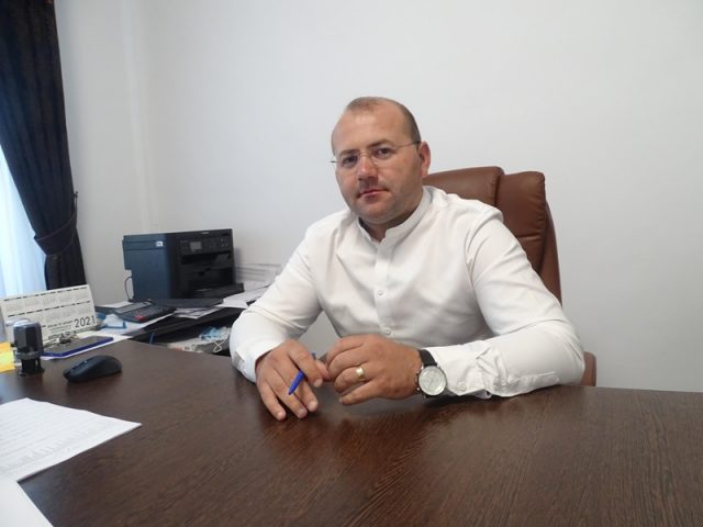 Icușești. Primar Marius Vasile MINICĂ: „Școlile sunt pregătite pentru un nou an școlar”