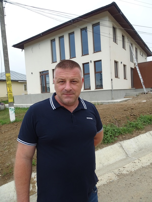 Oniceni. Primar Bogdan Duminică: „Misiunea noastră este să dezvoltăm infrastructura locală”