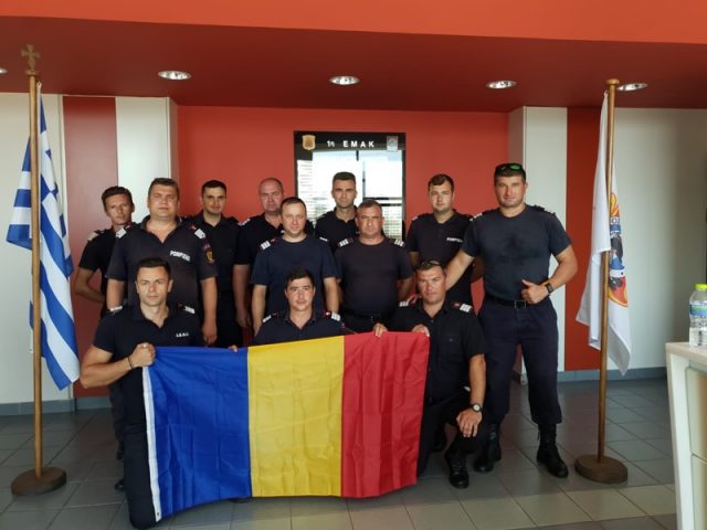 12 pompieri nemţeni, salvatori în Grecia. „Vă mulţumim din suflet! Suntem prieteni pe viaţă…”