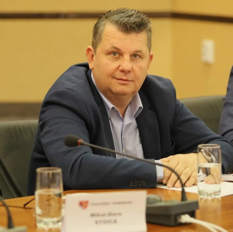 Comunicat de presă / PNL Neamț: ”O nouă ședință de C.J., un nou refuz al PSD de a discuta soluțiile PNL pentru Luțca”