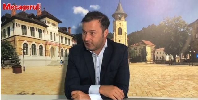 Președintele PNL Neamț laudă un primar liberal