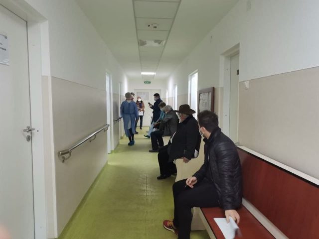 Trei centre de evaluare Covid pregătite de funcționare, în Neamț