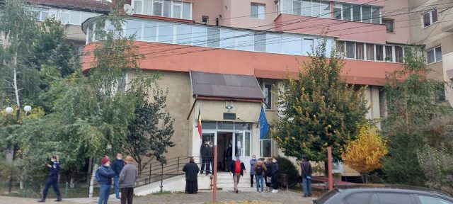 Judecătoria Târgu Neamț pusă la colț de Curtea de Apel Bacău