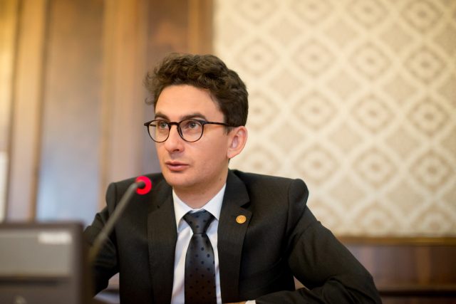 Ministrul Adrian Câciu – este vina C.J. Neamț dacă nu se face spitalul
