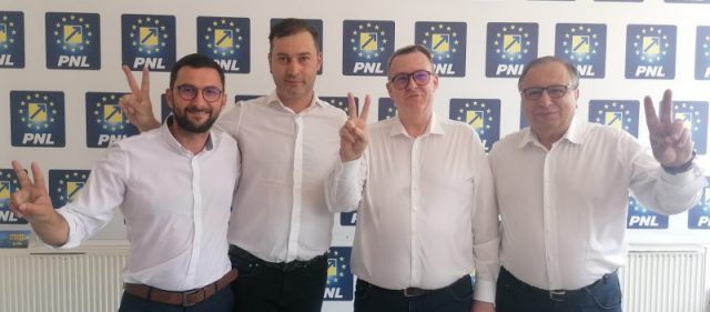 George Lazăr, președinte PNL Neamț: „Susținem organizarea Olimpiadei Naționale de Matematică în județul Neamț, prin voturile consilierilor locali și sponsorizări private”