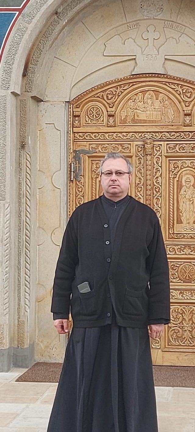 Preot Bogdan Alexandru Ailenei : &#8220;Să ne rugăm pentru pace și încetarea războiului din Ucraina&#8221;