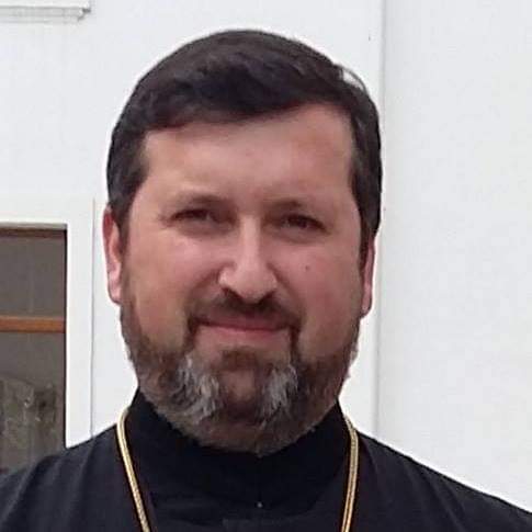Părintele Viorel Laiu,  directorul Seminarului Teologic Ortodox “Veniamin Costachi”:“Este grea moștenirea lăsată de părintele director Ioan Mihoc”