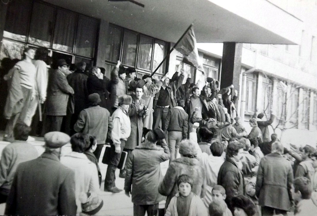 Primăria Piatra Neamț dă sediu pentru Asociația Revoluționarilor din Decembrie 1989 Neamț la 34 de ani de la evenimente