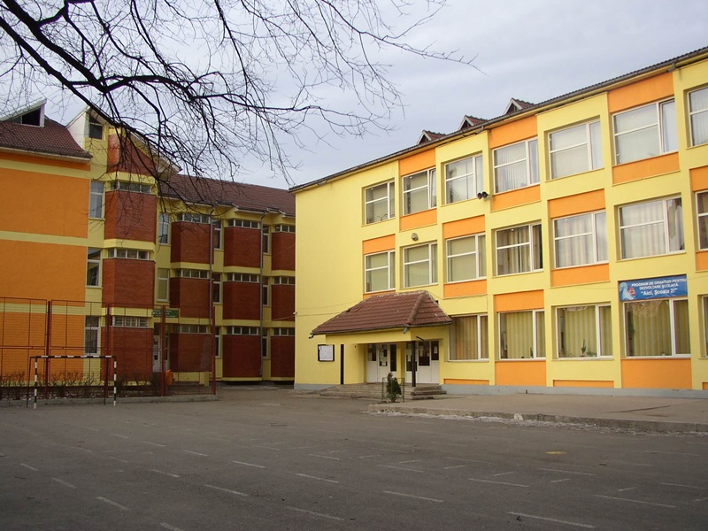 Evaluare națională: 29 de elevi din Neamț dau prima probă scrisă în condiții speciale Scoala Nr 2