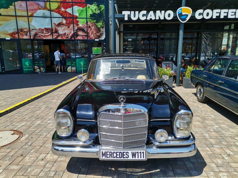 FOTO. Surpriză auto în parcarea de la Shopping City din Piatra Neamț