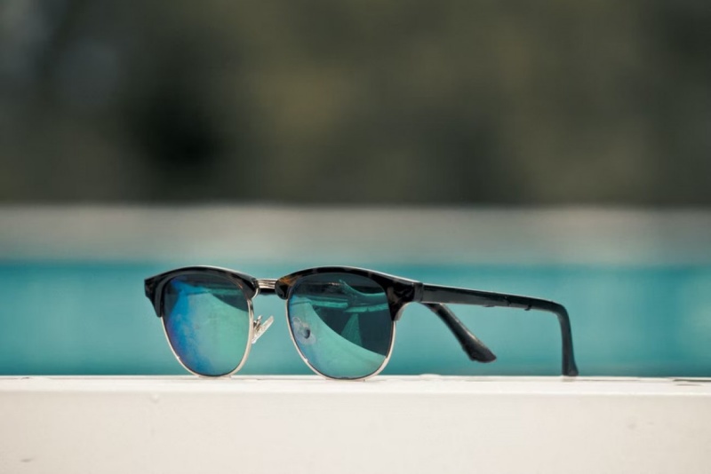 Ochelarii de soare buni nu sunt doar la modă &#8211; protejează sănătatea ochilor!