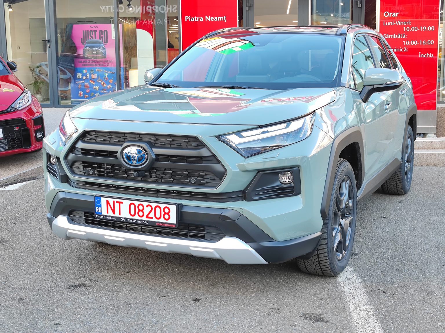 Toyota RAV4 Hybrid – puternic pe șosea și performant în teren accidentat toyota august 2022 3