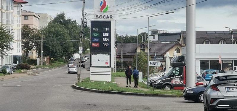 Reducerea de 50 de bani la prețul benzinei și motorinei a fost prelungită încă trei luni