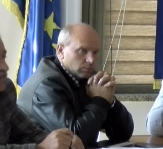 Viceprimarul de Roznov, corigent la administraţie publică locală şi limba română &#8211; VIDEO