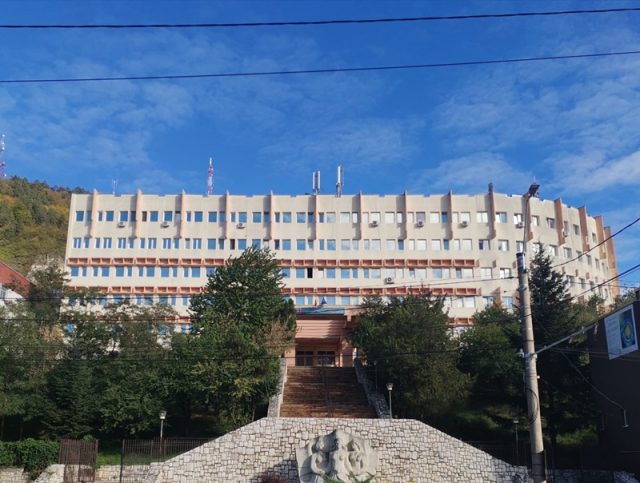 Datoriile spitalelor din Neamţ, situații total diferite