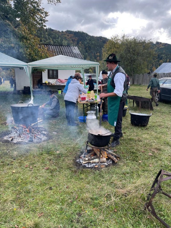 VIDEO. FOTO. Festivalul Oierilor de la Grințieș