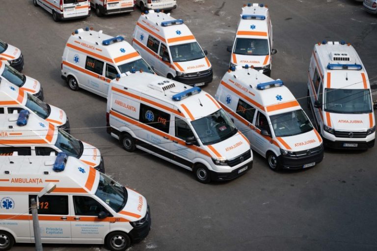 De la Pământ la Lună de 4 ori cu o ambulanță din Neamț Grup ambulante
