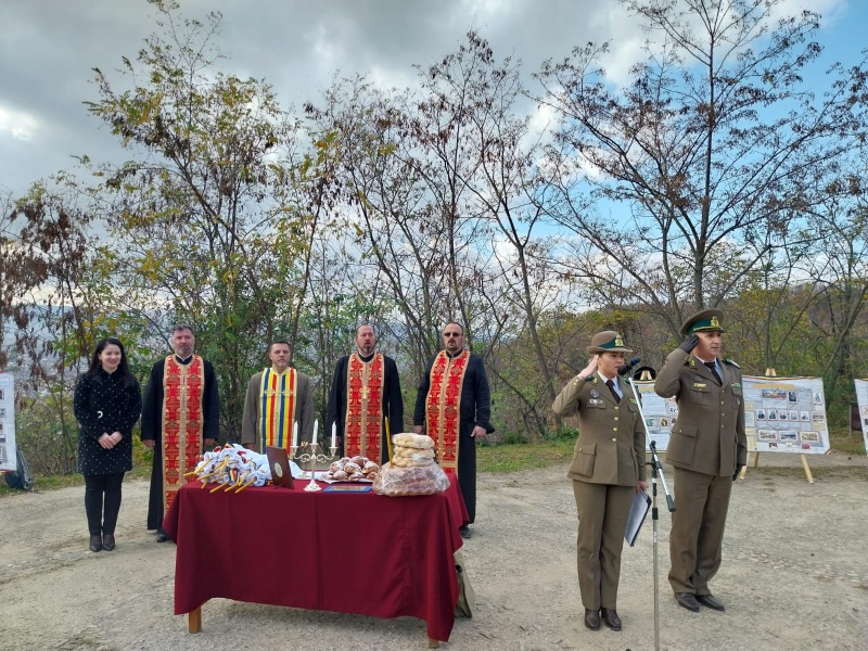 Video-Foto. Târgu Neamț: Paradă militară în centrul orașului de Ziua Vânătorilor de Munte