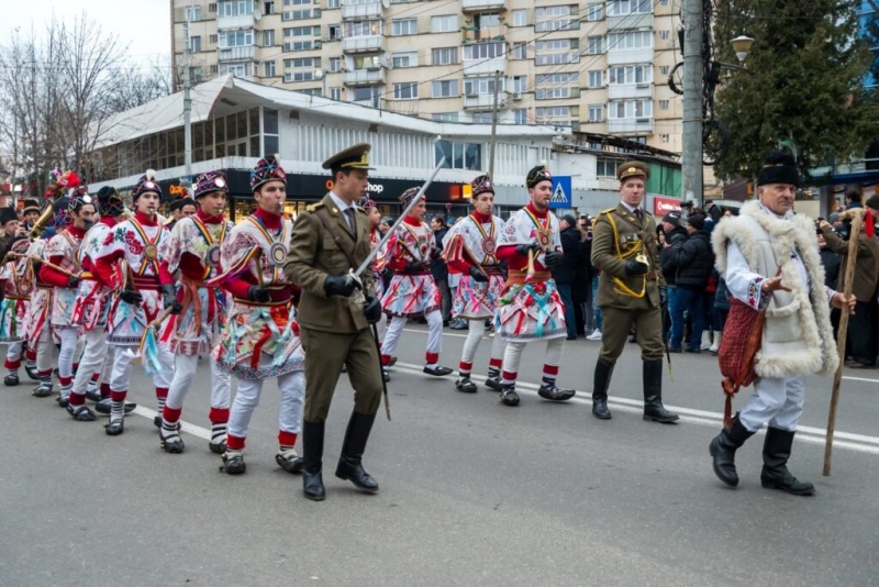 Spectacol de tradiții și obiceiuri la Festivalul „Steaua sus răsare”