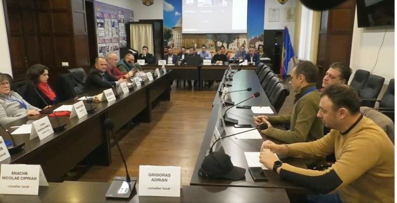 Scandalul telegondola: Circ şi contre între primar și consilierii locali din opoziție sala goala