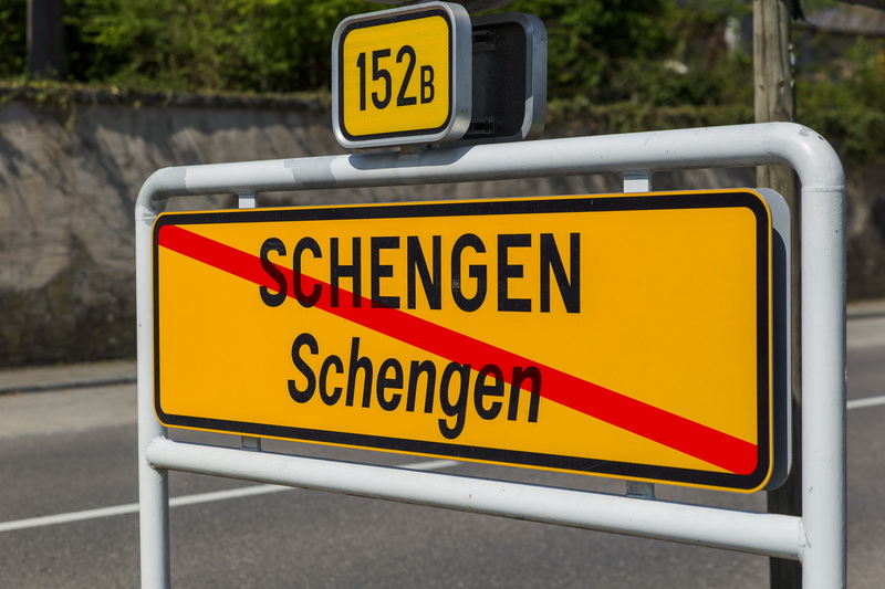 Opinia Mesagerului / Sta-v-ar Schengenu-n gât!