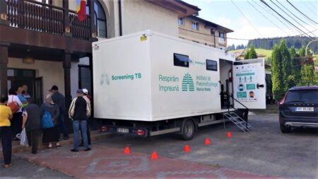 Testare gratuită pentru TBC în 6 localități din Neamț