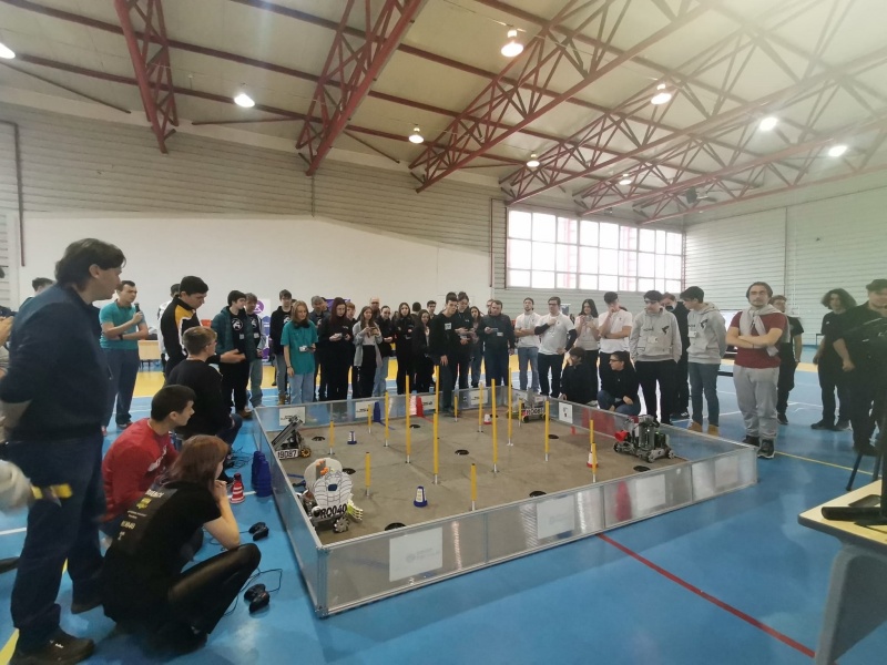 VIDEO. Colegiul Național „Ștefan cel Mare” gazda primului concurs național de robotică