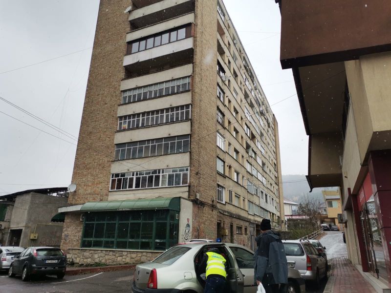Ştire video Piatra-Neamţ: Reabilitarea unor blocuri fără contribuţia locatarilor!