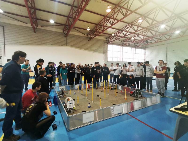 SnowStorm, primul concurs național de robotică organizat de Colegiul Național „Ștefan cel Mare”