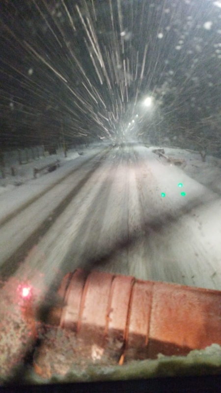 FOTO. VIDEO. Atenție șoferi! Viscol și ninsori  abundente afectează  drumurile din Neamț!