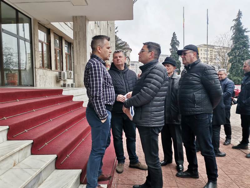 Scandal la Consiliul Județean Neamț: Consiliul Local Țimișești îi cere socoteală lui Arsene pentru modul în care împarte banii către comună