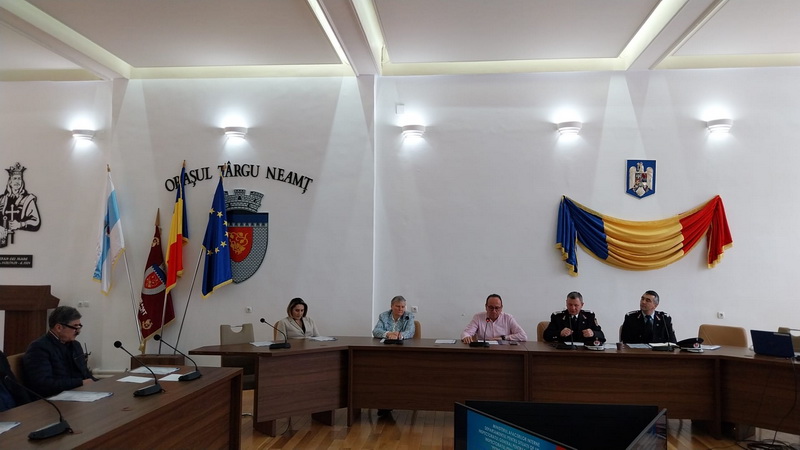 Târgu Neamț: Instruirea șefilor de instituții, în cadrul Săptămânii protecției civile